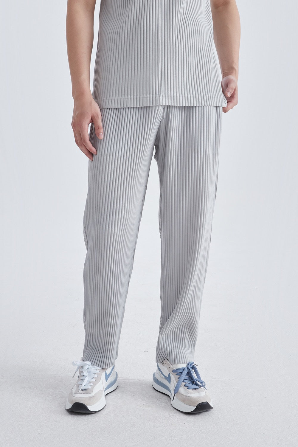 Pleated trousers - Light grey