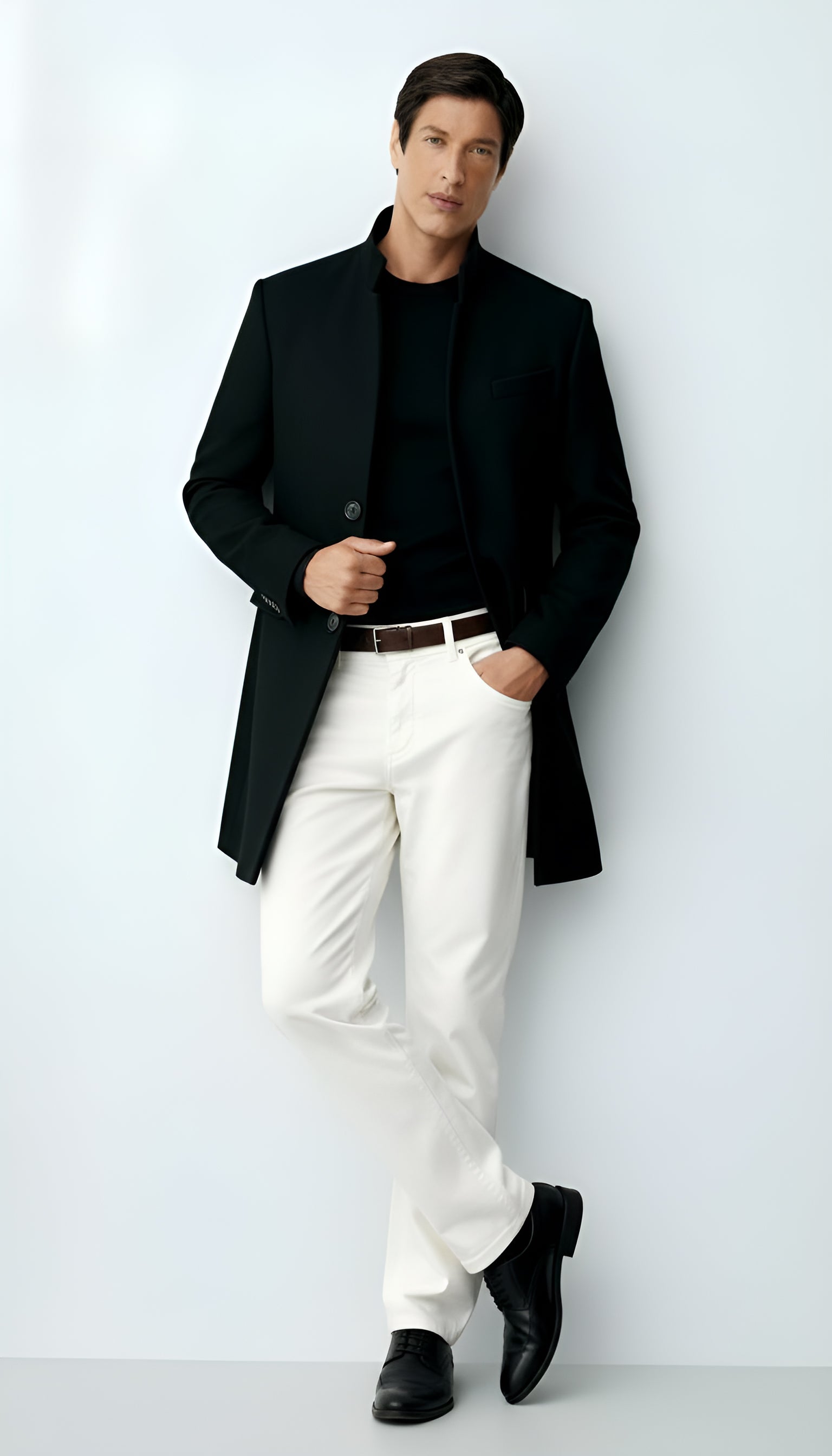 Manteau en laine mélangée pour homme - élégant manteau long à revers cranté et fermeture à boutons pour les tenues habillées et les tenues décontractées.