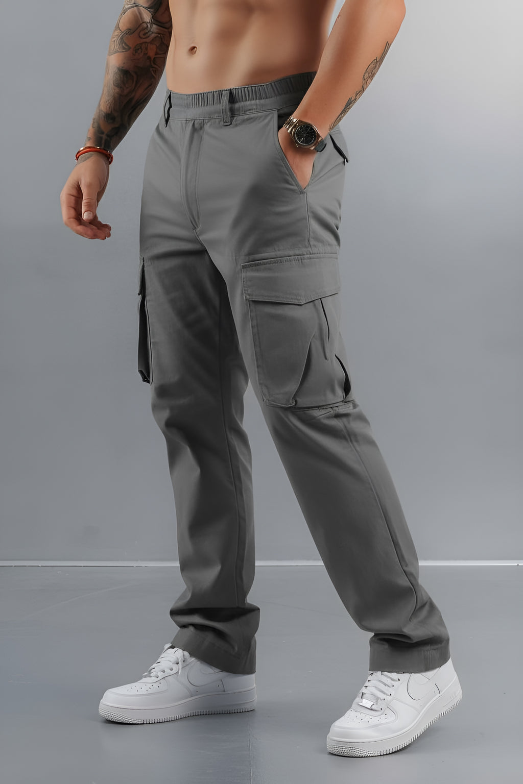 Wide fit cargo pants with side pockets