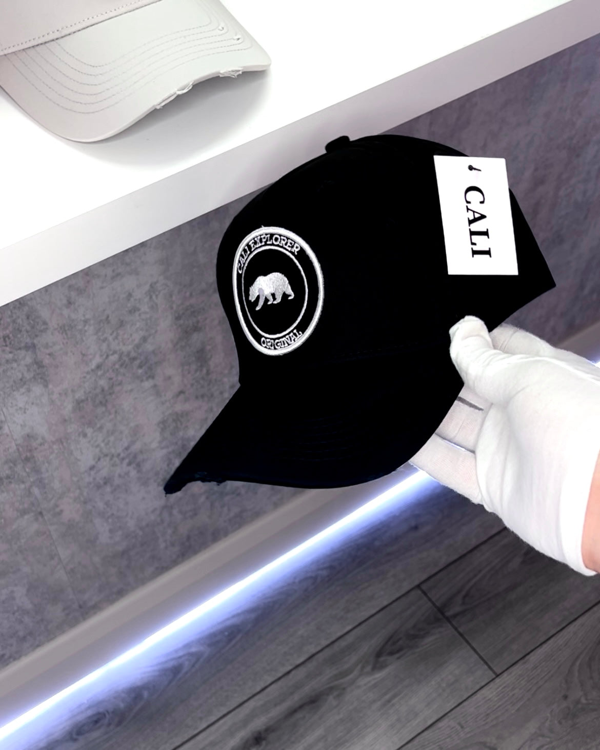 Cali | Black Explorer Cap