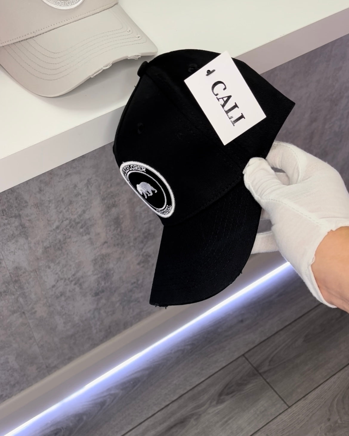 Cali | Black Explorer Cap
